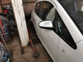 bontott MITSUBISHI COLT Jobb első Ajtó (Részeivel)