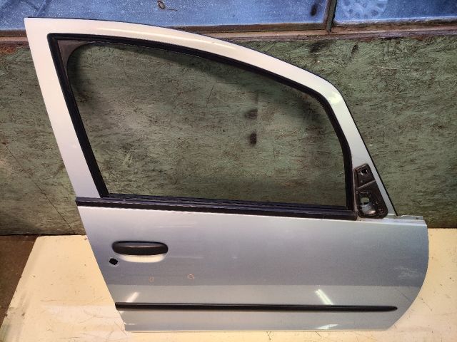 bontott MITSUBISHI COLT Jobb első Ajtó (Üres lemez)