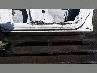 bontott MITSUBISHI COLT Jobb első Ajtó (Üres lemez)