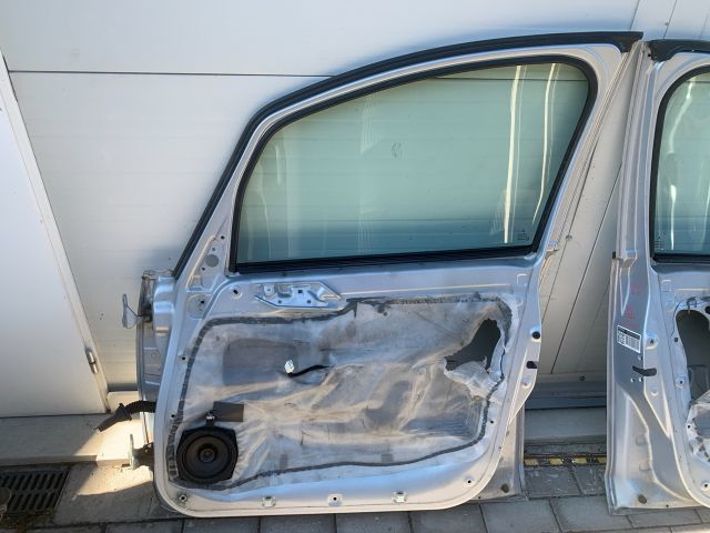 bontott MITSUBISHI COLT Jobb első Ajtó (Üres lemez)