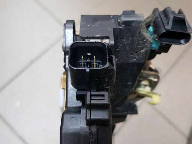 bontott MITSUBISHI COLT Jobb első Ajtózár Motor