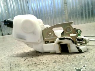 bontott MITSUBISHI COLT Jobb első Ajtózár