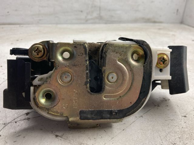 bontott MITSUBISHI COLT Jobb első Ajtózár