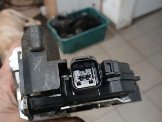 bontott MITSUBISHI COLT Jobb első Ajtózár