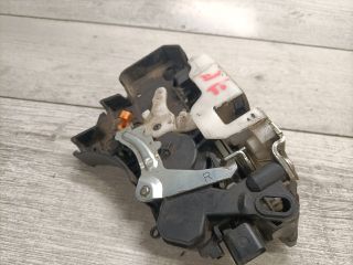 bontott MITSUBISHI COLT Jobb első Ajtózár