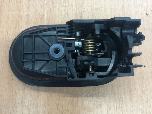 bontott MITSUBISHI COLT Jobb első Belső Kilincs