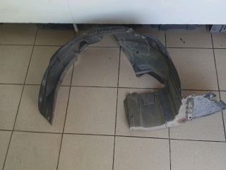 bontott MITSUBISHI COLT Jobb első Dobbetét (Kerékjárati, Műanyag)