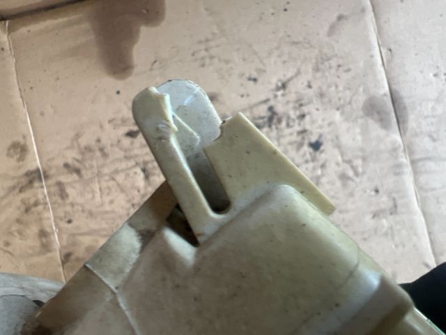 bontott MITSUBISHI COLT Jobb első Irányjelző