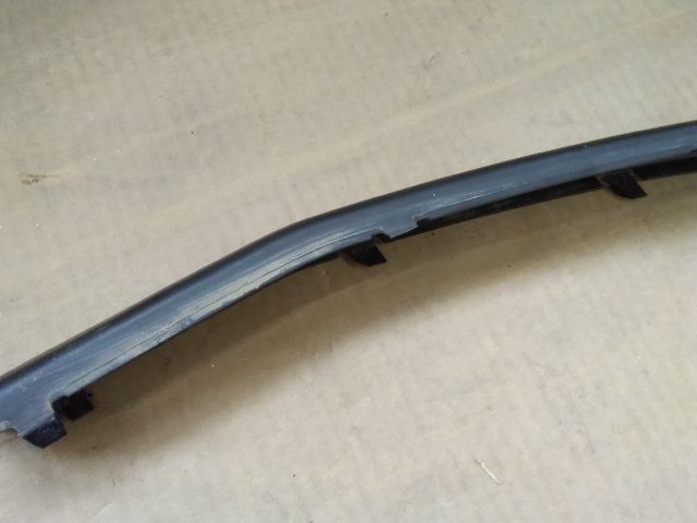 bontott MITSUBISHI COLT Jobb első Lökhárító Díszléc