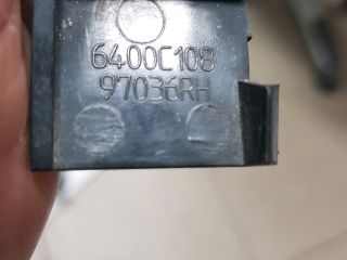 bontott MITSUBISHI COLT Jobb első Lökhárító Tartó (Műanyag)