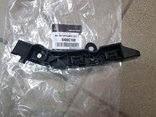 bontott MITSUBISHI COLT Jobb első Lökhárító Tartó (Műanyag)