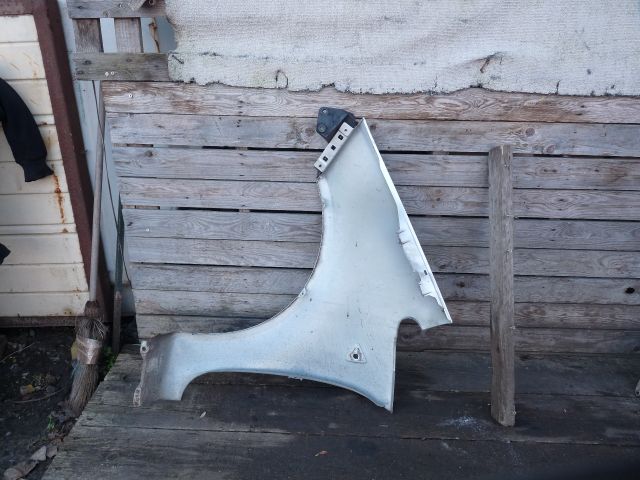 bontott MITSUBISHI COLT Jobb első Sárvédő