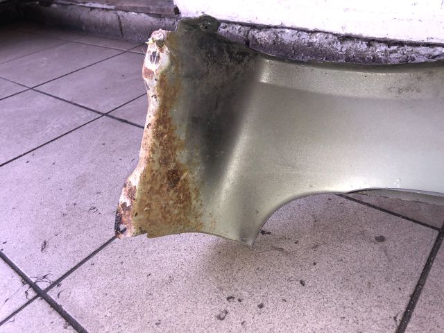 bontott MITSUBISHI COLT Jobb első Sárvédő