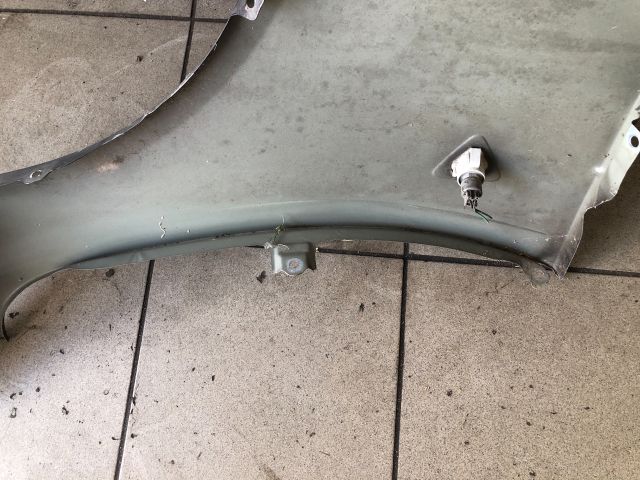 bontott MITSUBISHI COLT Jobb első Sárvédő