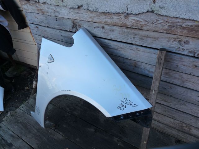 bontott MITSUBISHI COLT Jobb első Sárvédő