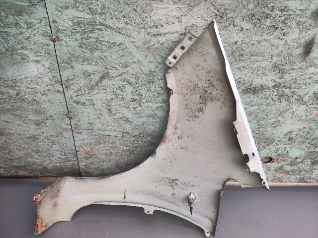 bontott MITSUBISHI COLT Jobb első Sárvédő