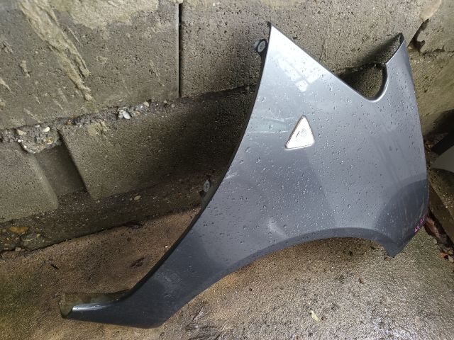 bontott MITSUBISHI COLT Jobb első Sárvédő