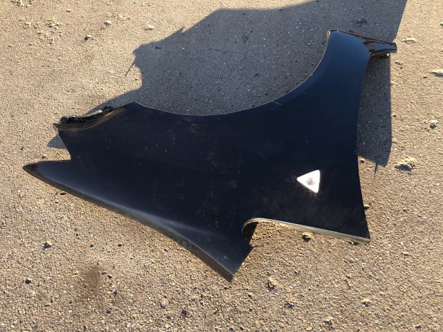 bontott MITSUBISHI COLT Jobb első Sárvédő