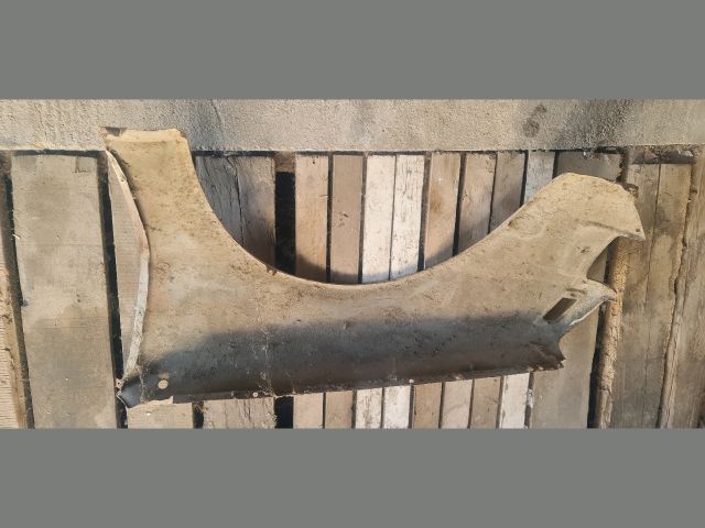 bontott MITSUBISHI COLT Jobb első Sárvédő