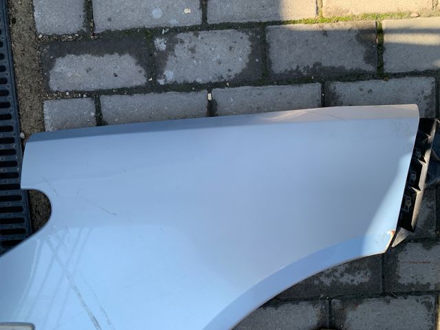 bontott MITSUBISHI COLT Jobb első Sárvédő