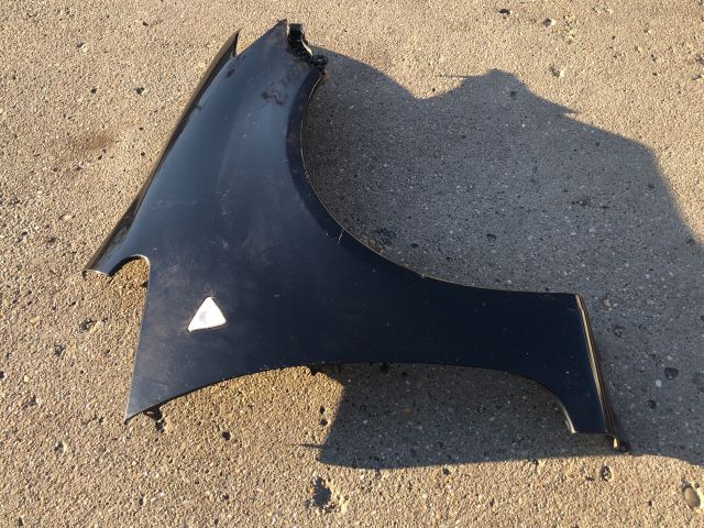 bontott MITSUBISHI COLT Jobb első Sárvédő