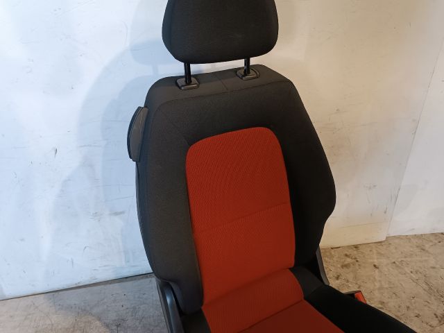 bontott MITSUBISHI COLT Jobb első Ülés