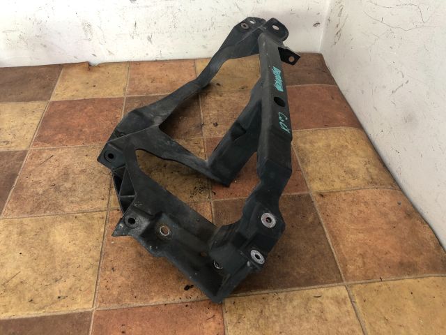 bontott MITSUBISHI COLT Jobb Fényszóró Lámpakeret