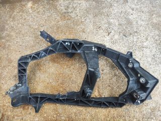 bontott MITSUBISHI COLT Jobb Fényszóró Lámpakeret