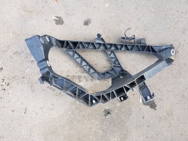 bontott MITSUBISHI COLT Jobb Fényszóró Lámpakeret