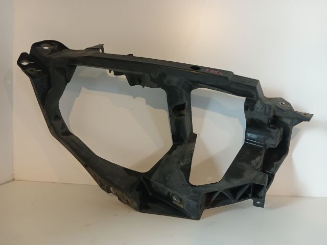 bontott MITSUBISHI COLT Jobb Fényszóró Tartó