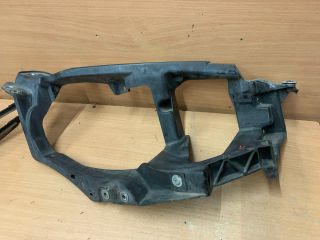 bontott MITSUBISHI COLT Jobb Fényszóró Tartó