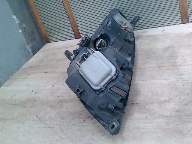 bontott MITSUBISHI COLT Jobb Fényszóró