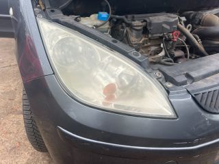 bontott MITSUBISHI COLT Jobb Fényszóró