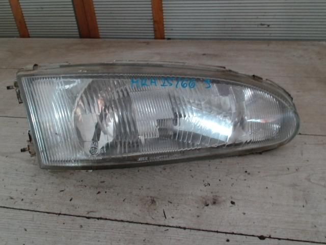 bontott MITSUBISHI COLT Jobb Fényszóró