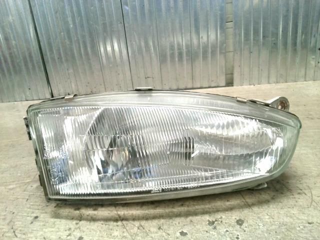 bontott MITSUBISHI COLT Jobb Fényszóró