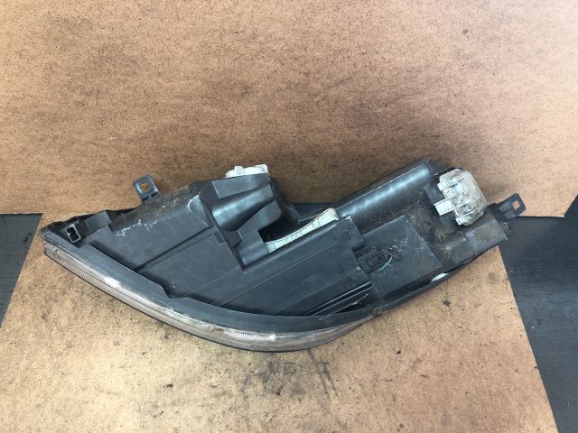 bontott MITSUBISHI COLT Jobb Fényszóró