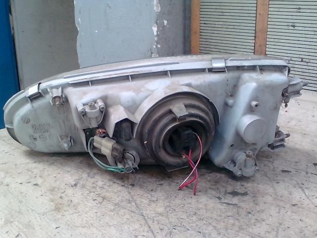 bontott MITSUBISHI COLT Jobb Fényszóró