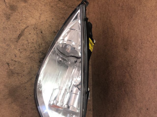 bontott MITSUBISHI COLT Jobb Fényszóró