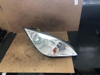 bontott MITSUBISHI COLT Jobb Fényszóró