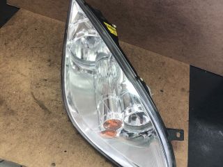 bontott MITSUBISHI COLT Jobb Fényszóró