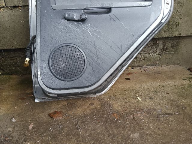 bontott MITSUBISHI COLT Jobb hátsó Ajtó (Részeivel)