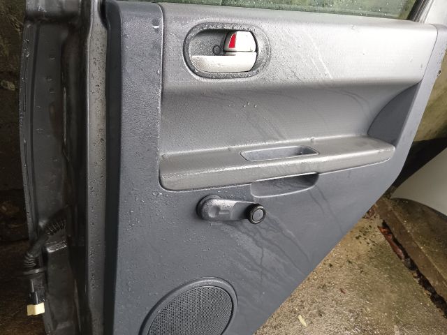 bontott MITSUBISHI COLT Jobb hátsó Ajtó (Részeivel)