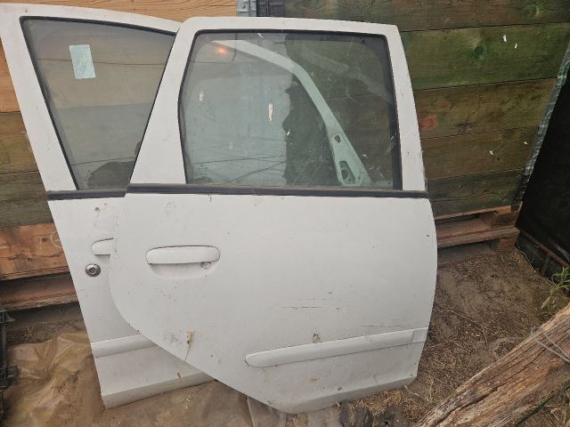 bontott MITSUBISHI COLT Jobb hátsó Ajtó (Részeivel)