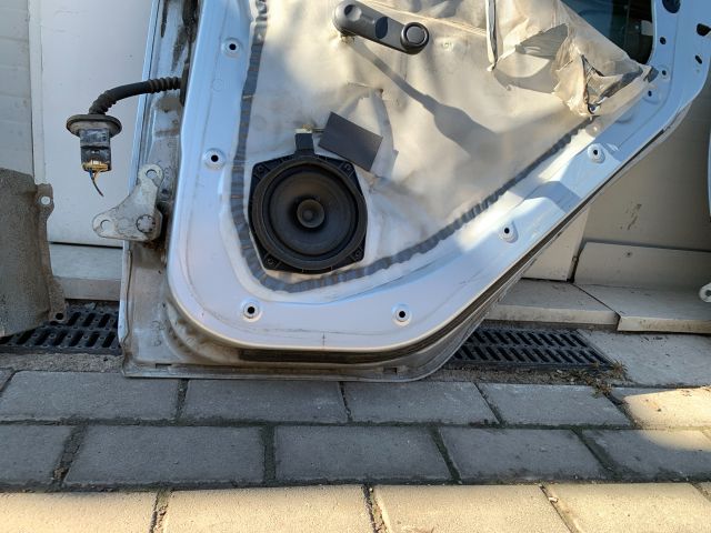 bontott MITSUBISHI COLT Jobb hátsó Ajtó (Üres lemez)