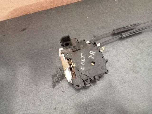 bontott MITSUBISHI COLT Jobb hátsó Ajtózár