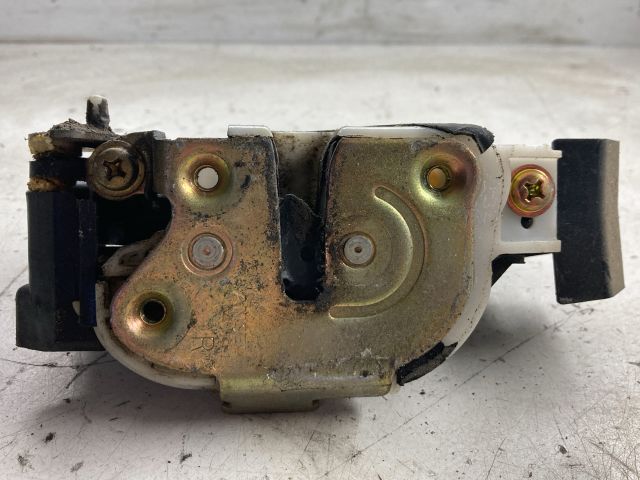 bontott MITSUBISHI COLT Jobb hátsó Ajtózár