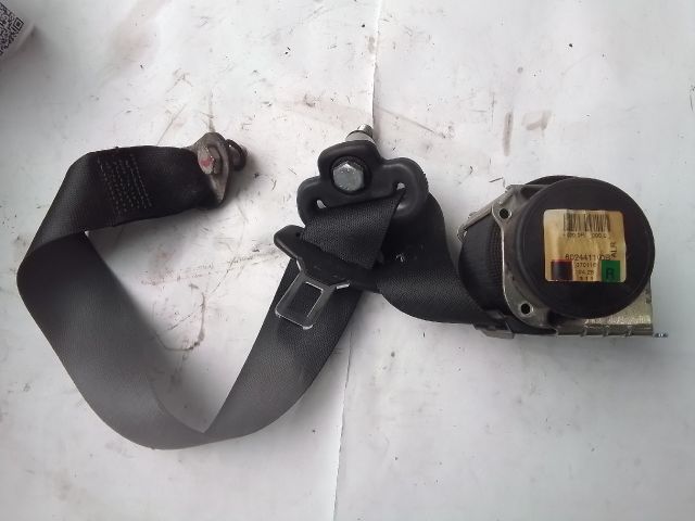 bontott MITSUBISHI COLT Jobb hátsó Biztonsági Öv