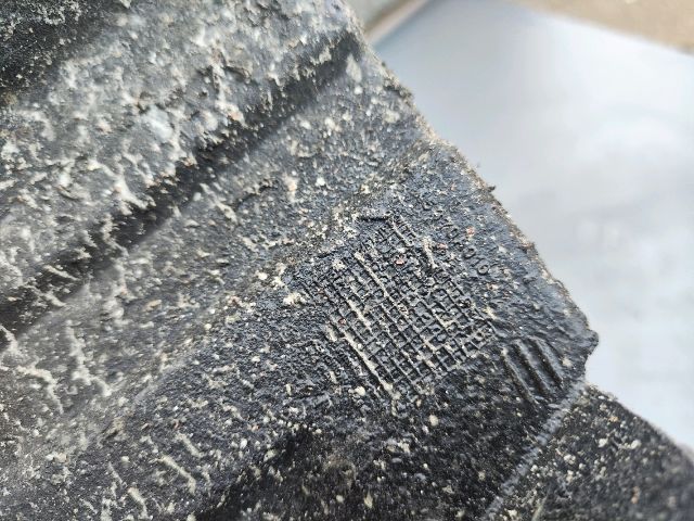 bontott MITSUBISHI COLT Jobb hátsó Dobbetét (Kerékjárati, Műanyag)