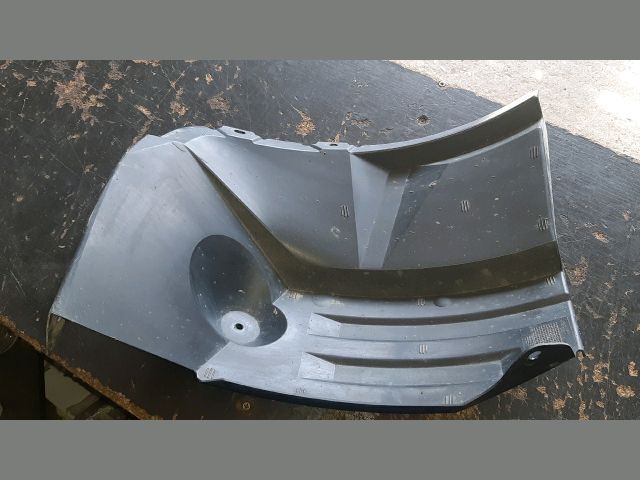 bontott MITSUBISHI COLT Jobb hátsó Dobbetét (Kerékjárati, Műanyag)