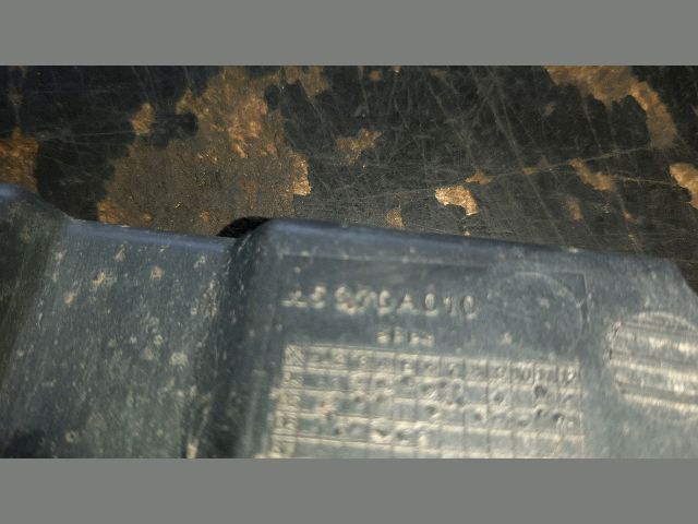 bontott MITSUBISHI COLT Jobb hátsó Dobbetét (Kerékjárati, Műanyag)